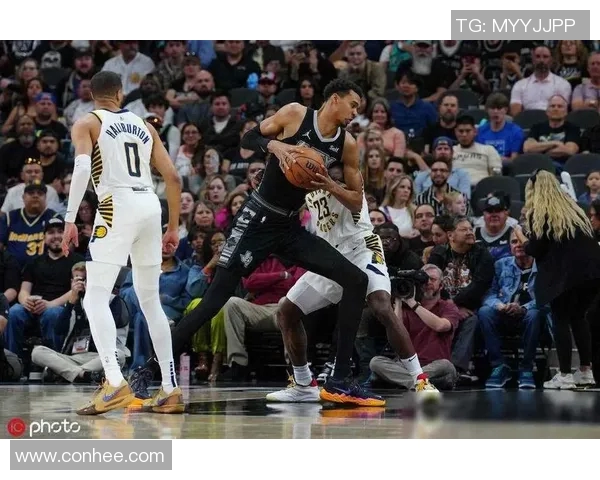 马刺与步行者精彩对决录播回顾全场比赛亮点与精彩瞬间分析